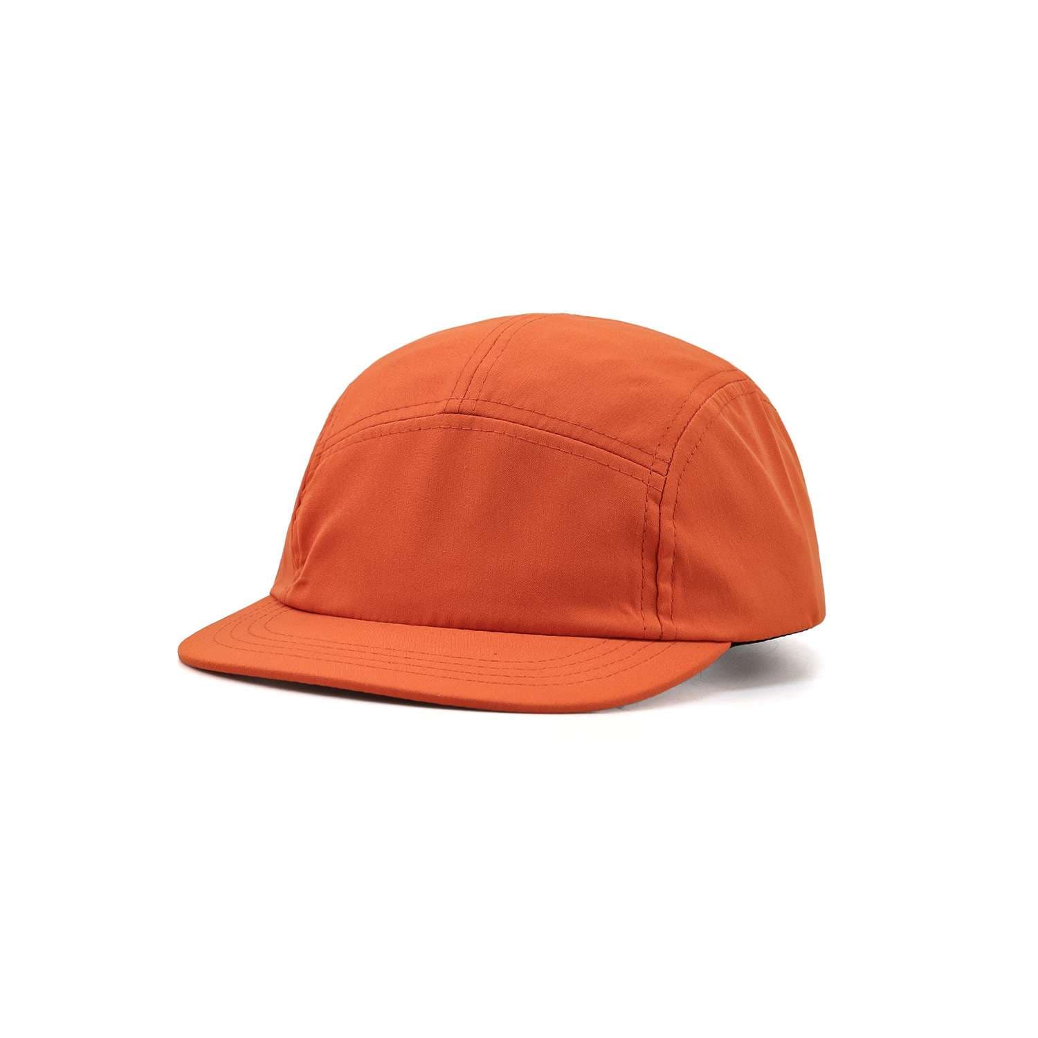 ランニングキャップ　軽量素材のアウトドアキャップ
