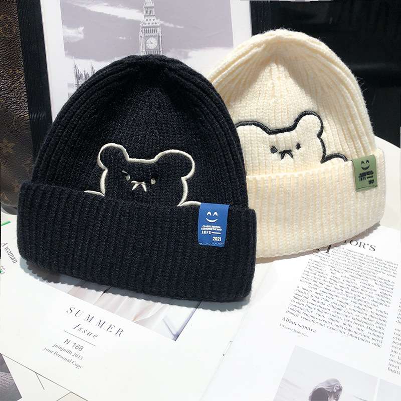 ランニングキャップ　キャップ  くまさん刺繍ニット帽