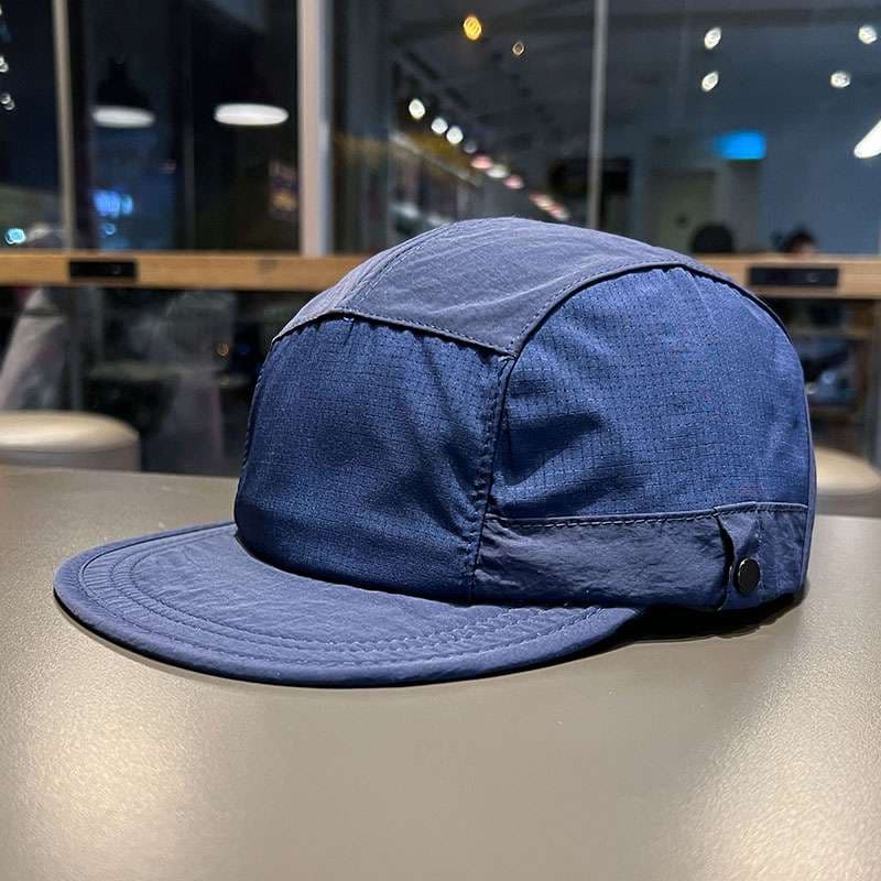 ランニングキャップ　マルチパネル軽量ランニングキャップ