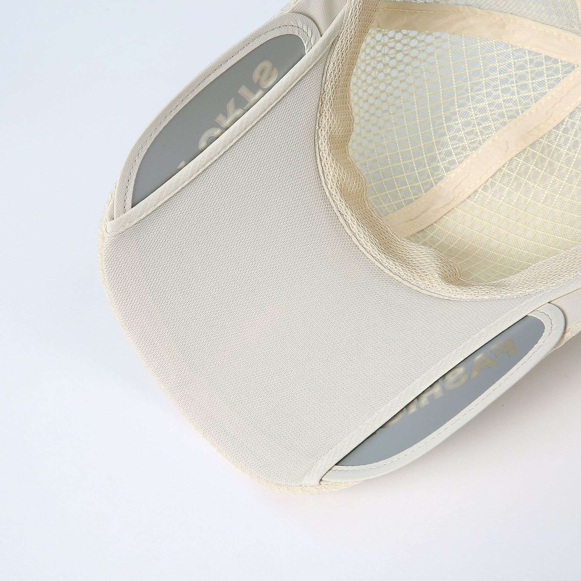 ランニングキャップ　UVカット機能付きメッシュキャップ