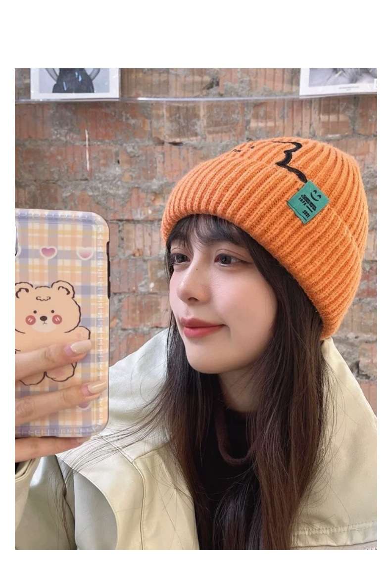 ランニングキャップ　キャップ  くまさん刺繍ニット帽