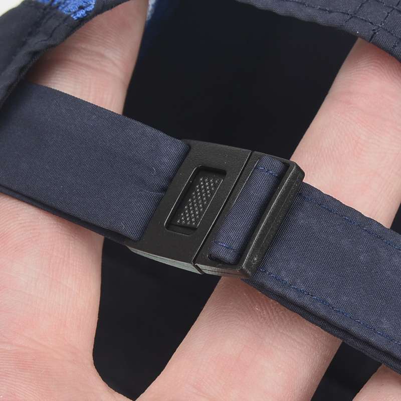 ランニングキャップ　スポーツ用軽量メッシュキャップ