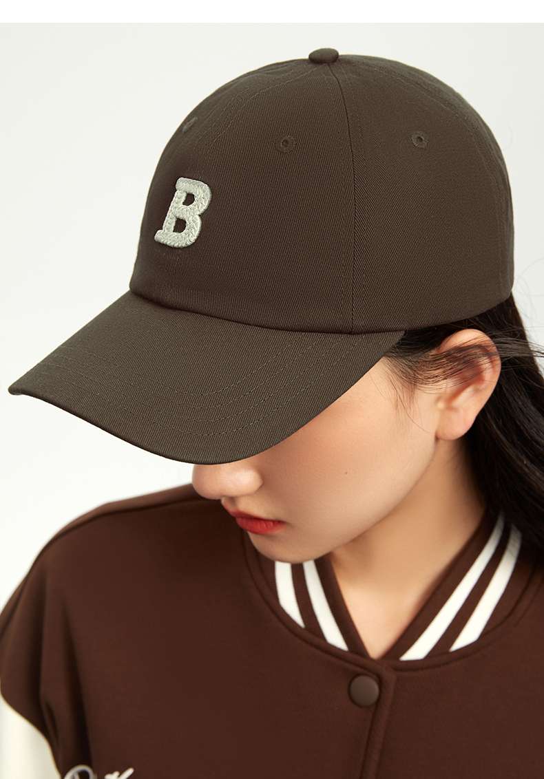 ランニングキャップ　シンプルなアルファベット刺繍キャップ