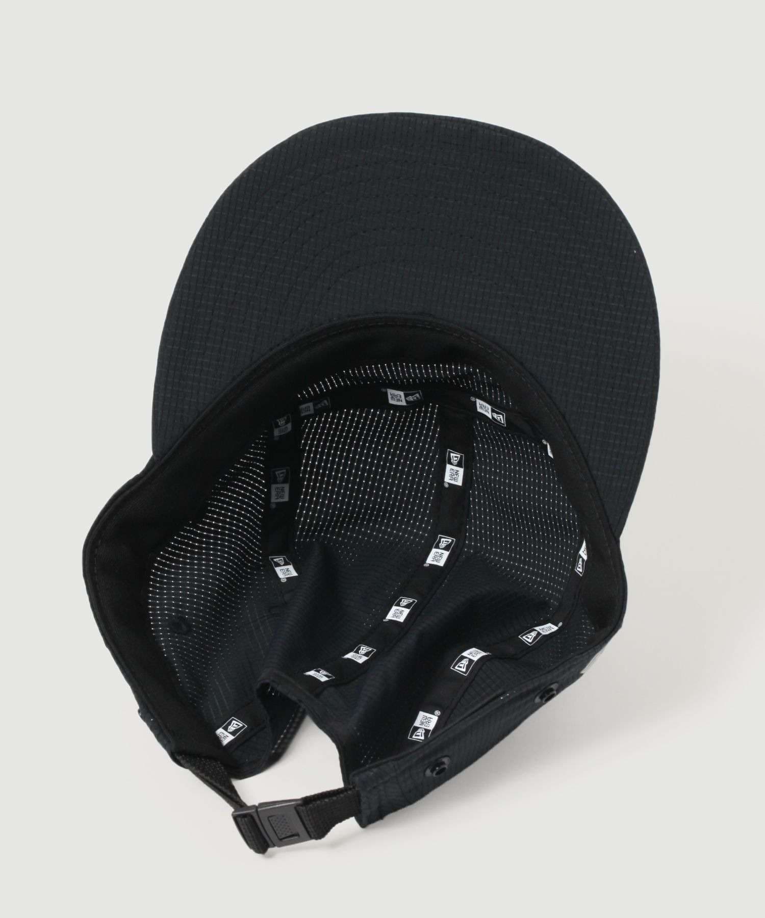 ランニングキャップ　メッシュフラップ付き機能性キャップ