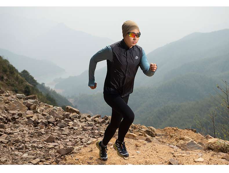 ランニングキャップ　キャップ ランニング オールシーズン軽量ランニング帽