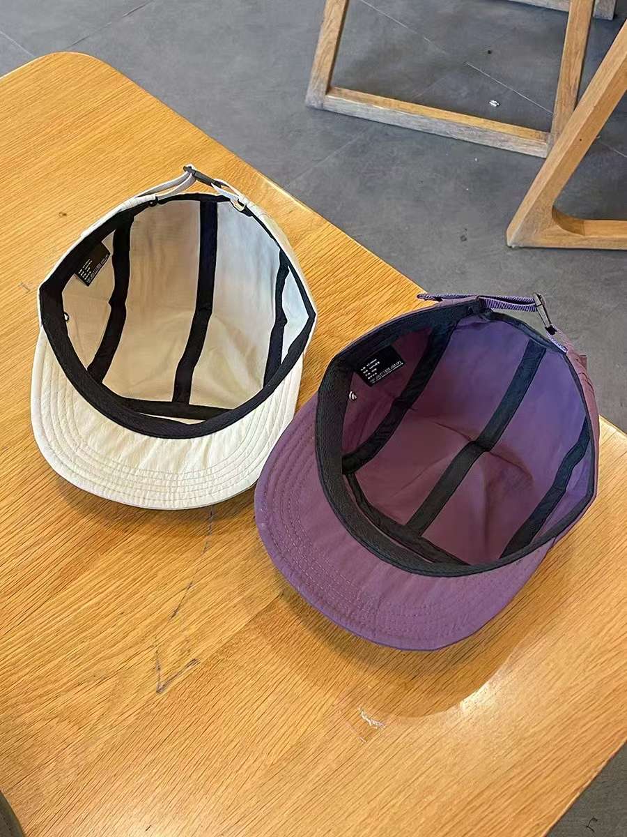 ランニングキャップ　アウトドア向け軽量5パネルキャップ