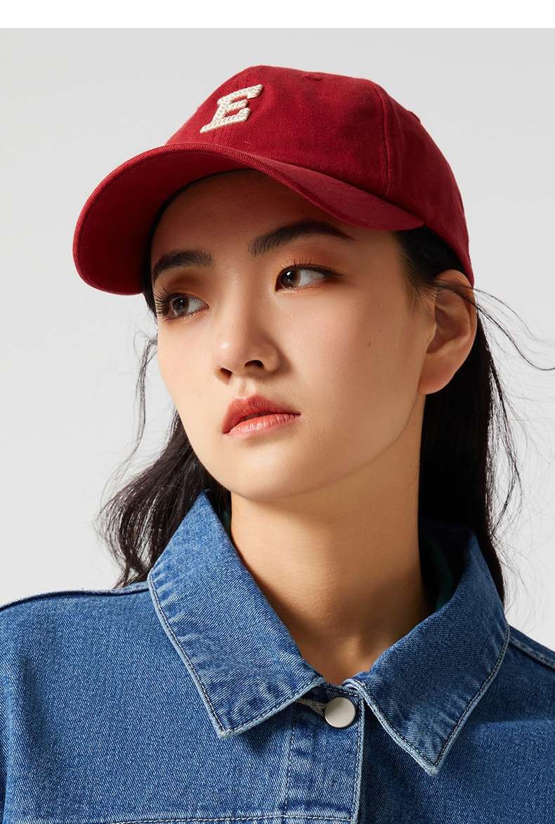 ランニングキャップ　シンプルなアルファベット刺繍キャップ