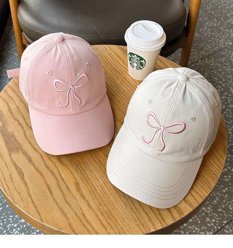 ランニングキャップ　リボン刺繍入りレディースキャップ
