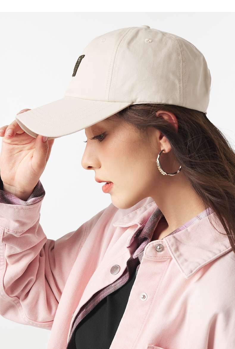 ランニングキャップ　シンプルなアルファベット刺繍キャップ