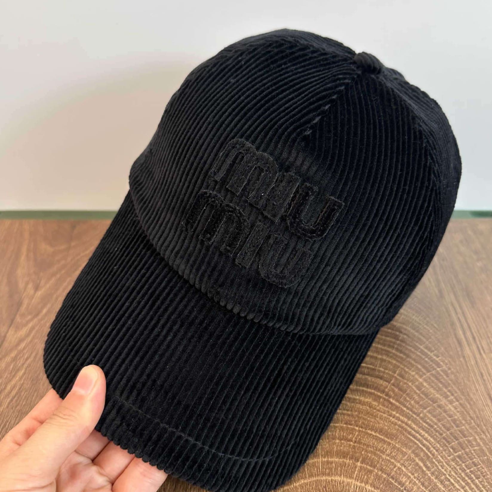 ランニングキャップ コーデュロイ素材 ロゴ入り キャップ