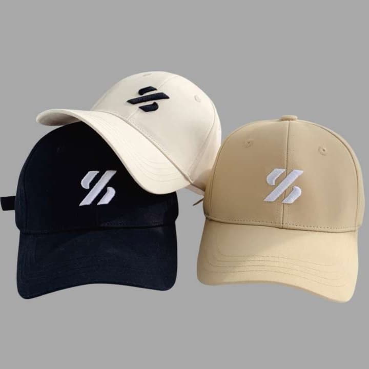 ランニングキャップ シンプルロゴ入りキャップ