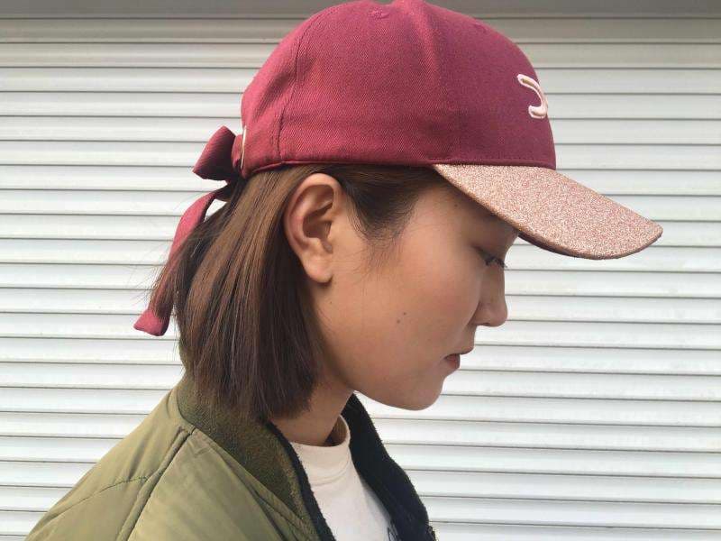 ランニングキャップ キャップ きらめくツバのリボン付き野球帽